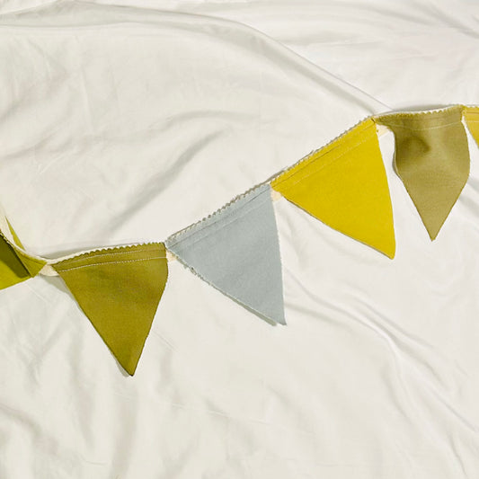 Green Bunting Banner, 44 inches