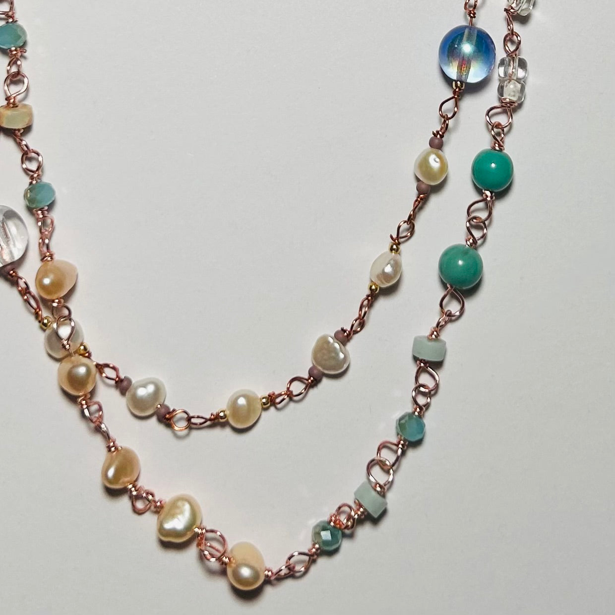 Dolce Glass & Pearl, 36.5” Long Chain